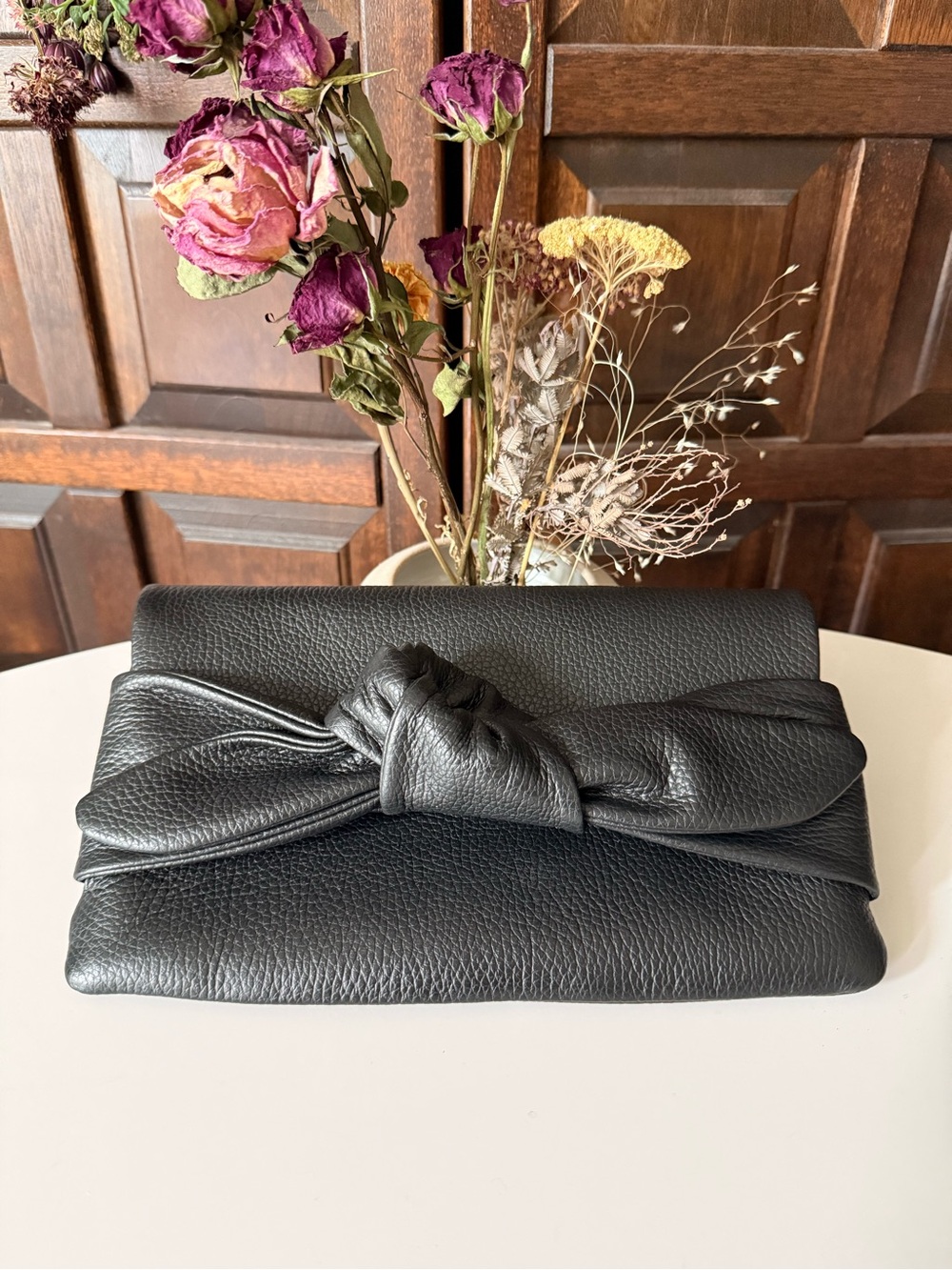 Cuyana Bow Clutch